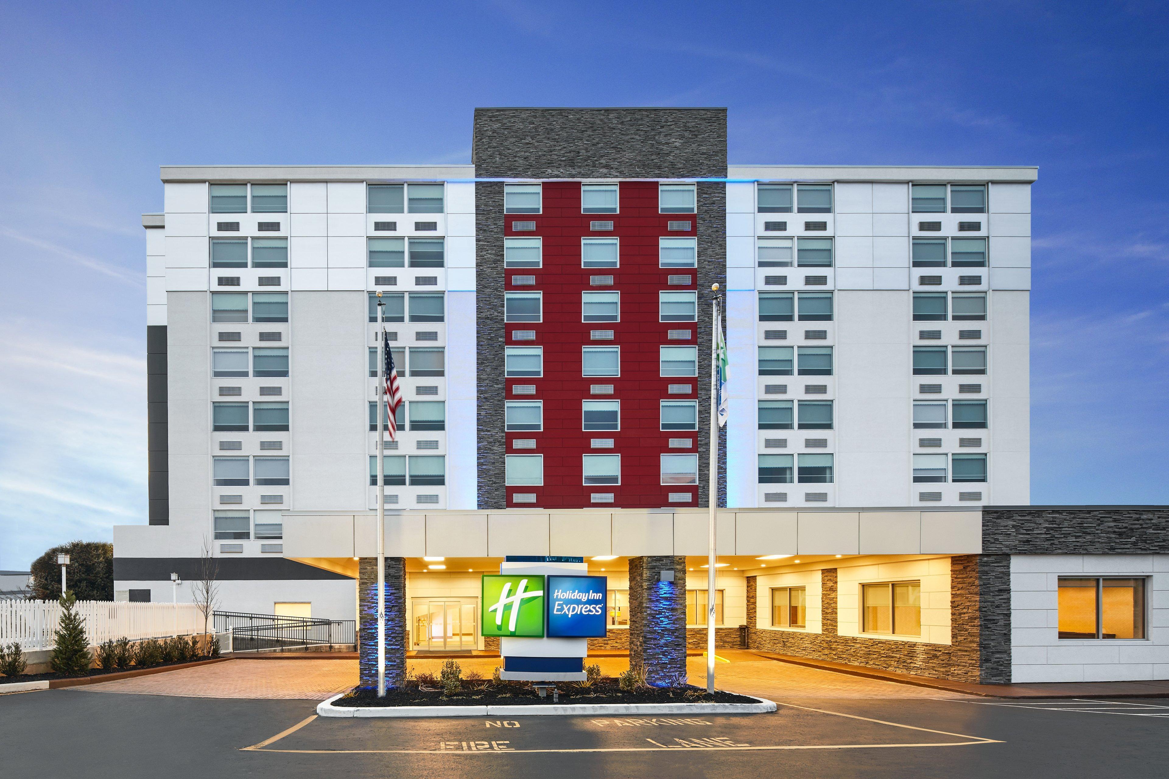 Holiday Inn Express Richmond - Midtown, An Ihg Hotel Exterior photo